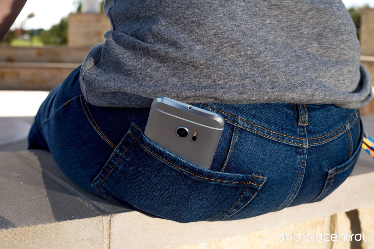 Is it Smart to Carry a Smartphone in Your Pocket? Market Share Group