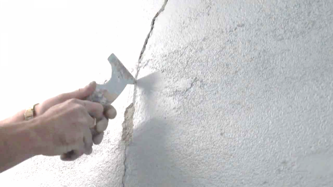 How do you Repair a Hairline Crack in Drywall - 2024 Guide - Market ...