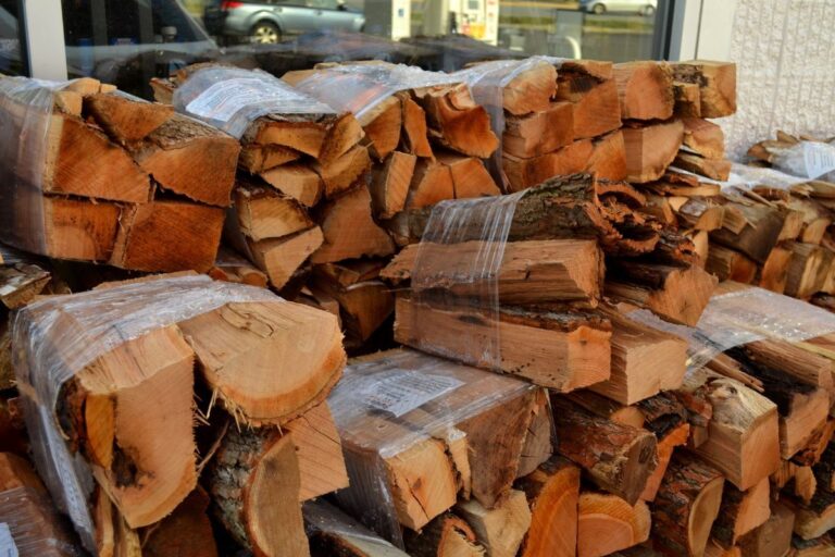 How Much Wood is in a Firewood Bundle 2024 Guide Market Share Group